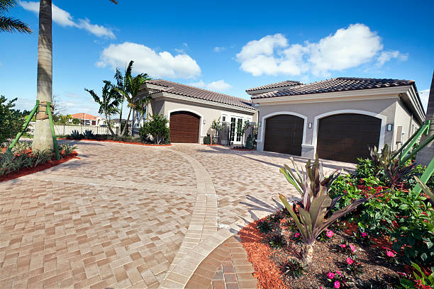 Best Driveway Borders and Edging Pavers in Evanston, IL